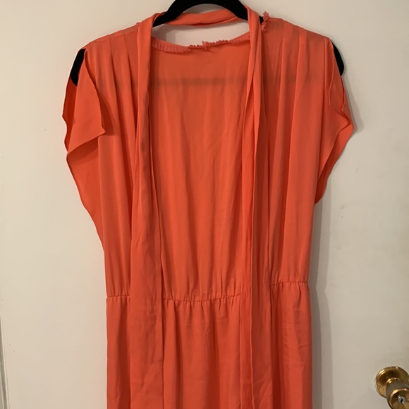Beautiful coral DVF dress - Picture 6 of 7